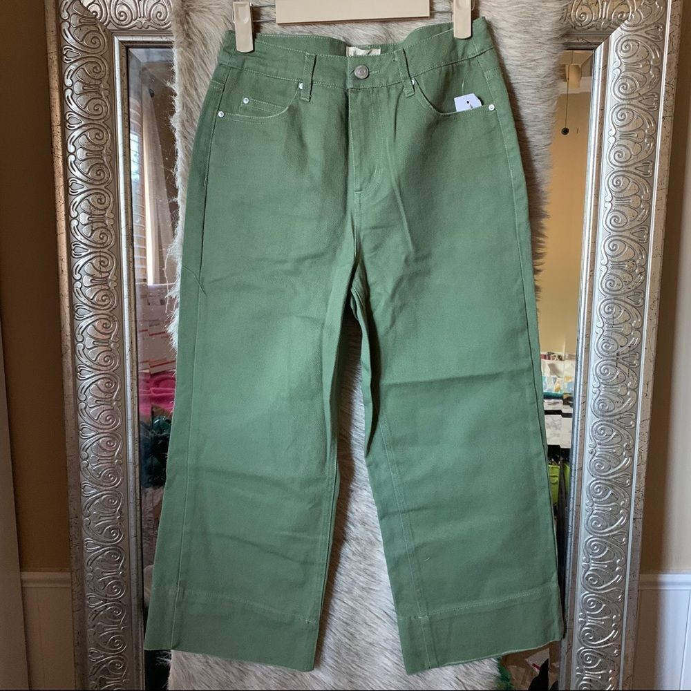 NWT crop green pants
